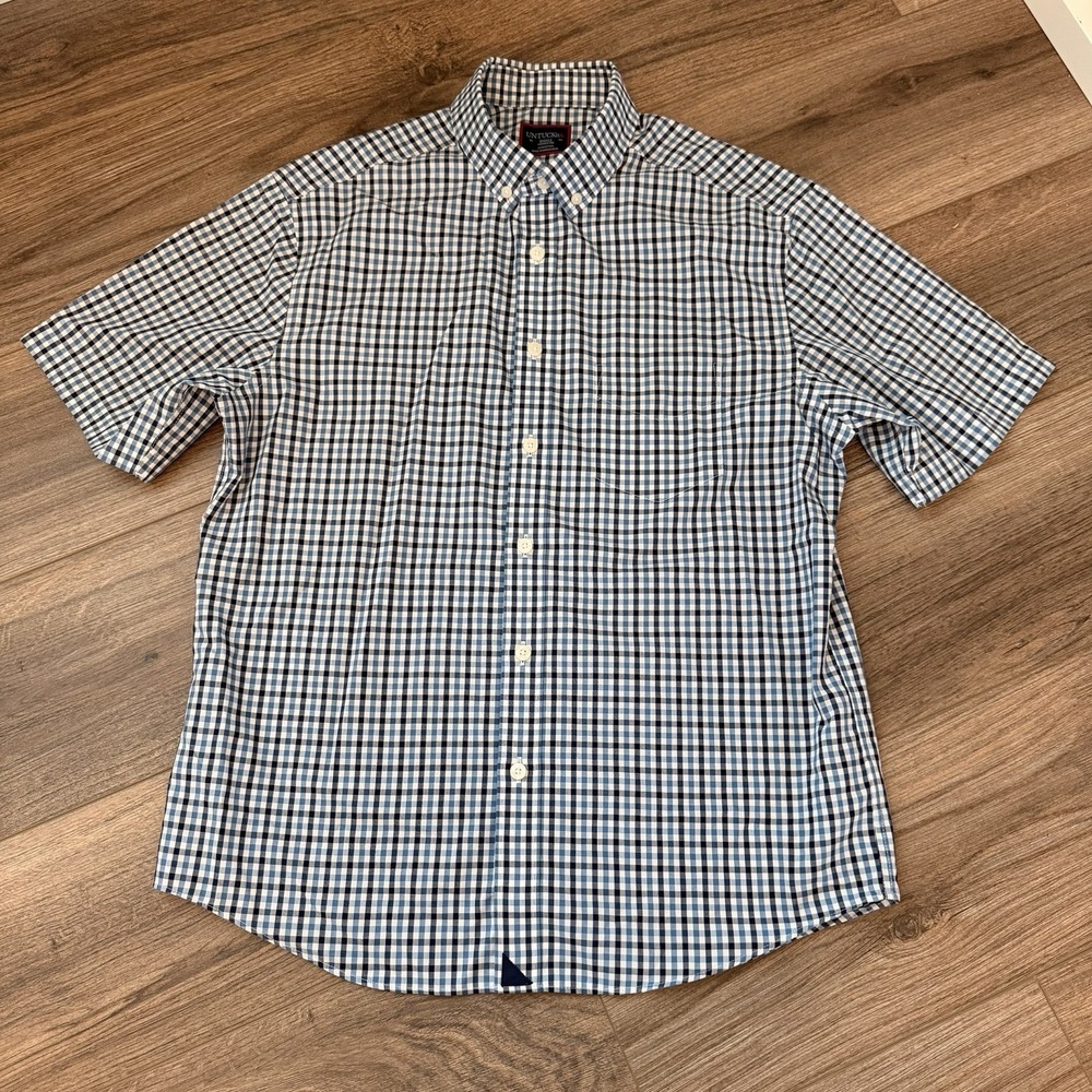Untuckit Men's Short Sleeve Button Down Dress Shirt, Blue/White S, Wrinkle Free